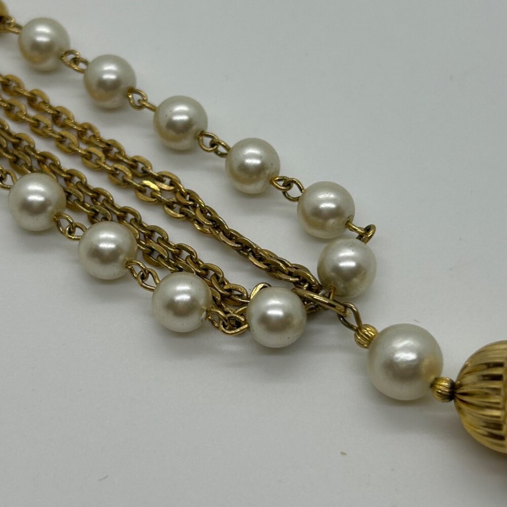 Vintage Faux Pearl Necklace Triple Strand Gold-Tone Chain Tassel Pendant 1970s - Picture 9 of 13